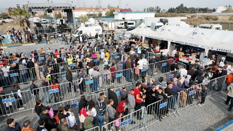 Karaduvar Balık Festivaline Yoğun Katılım