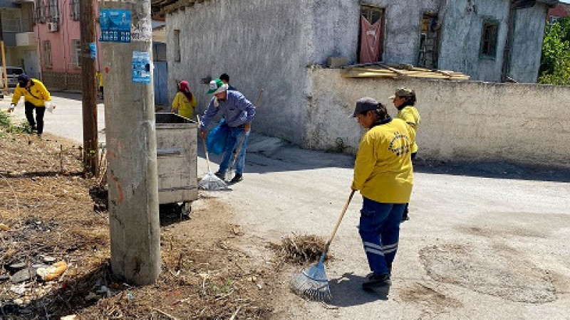 Tarsus Belediyesi Temizlik Personeli Atağa kalktı