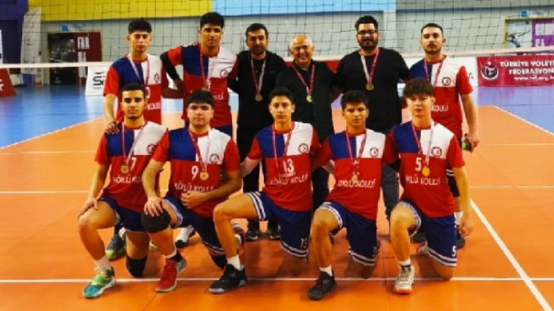 Tarsus Özel Köklü Koleji Voleybol Takımı İl Birincisi oldu