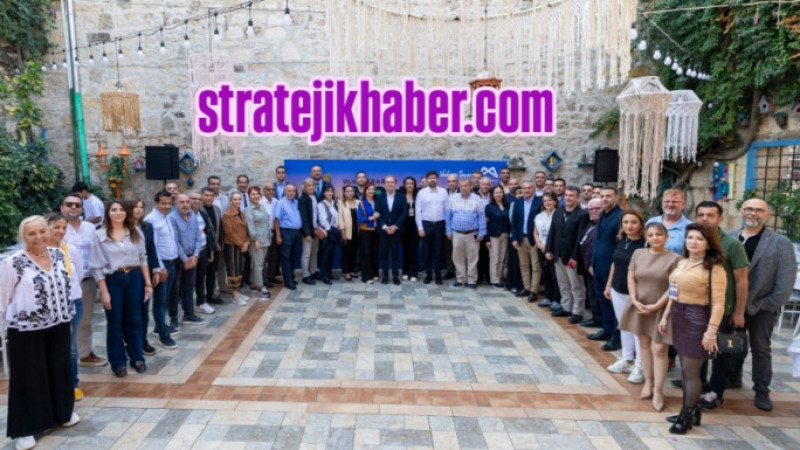 Başkan Seçer ve Meral Seçer, Turizmcilerle Tarsus'ta Buluştu