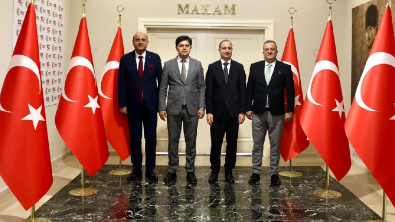 Mersin Milli Eğitim Müdürü, Tarsus Kaymakamı Akyüz'ü Ziyaret Etti