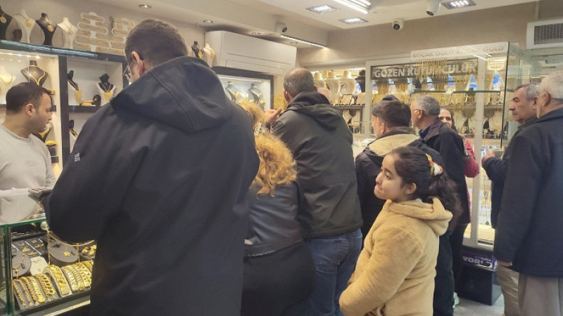 Tarsus’ta Gözen Kuyumcu'sunda Silahlı Soygun